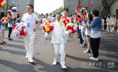 这次庆祝新中国成立70周年群众游行的报名通知一下达